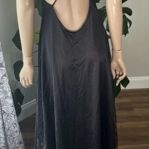 Petra Fashions Vintage Long Gown 2X Black Nylon Lace Inserts - Picture 6 of 7